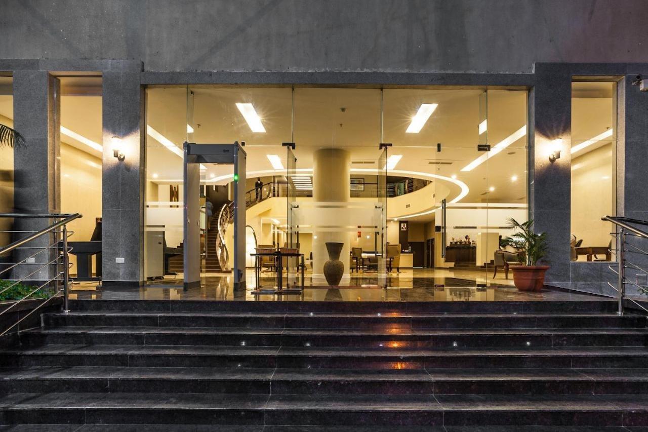קיסומו Acacia Premier Hotel מראה חיצוני תמונה