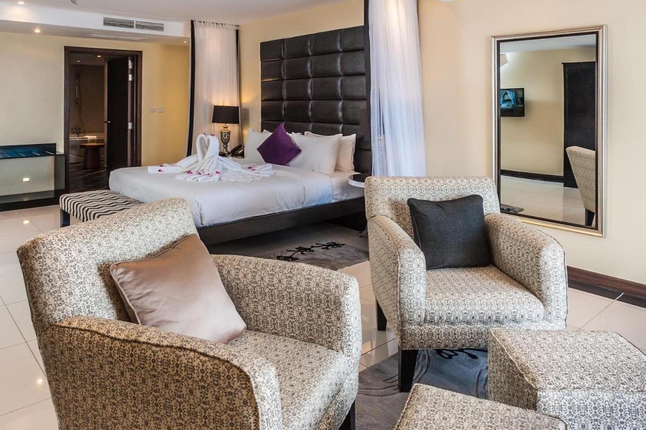 קיסומו Acacia Premier Hotel מראה חיצוני תמונה