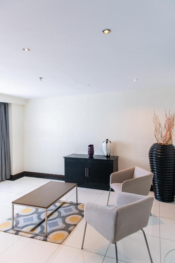 קיסומו Acacia Premier Hotel מראה חיצוני תמונה