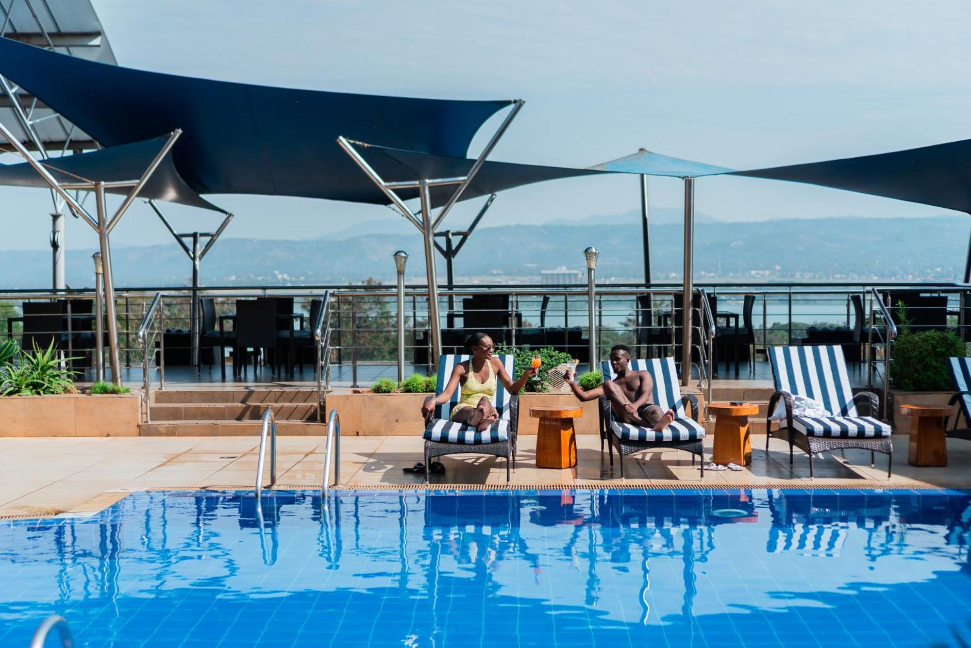 קיסומו Acacia Premier Hotel מראה חיצוני תמונה