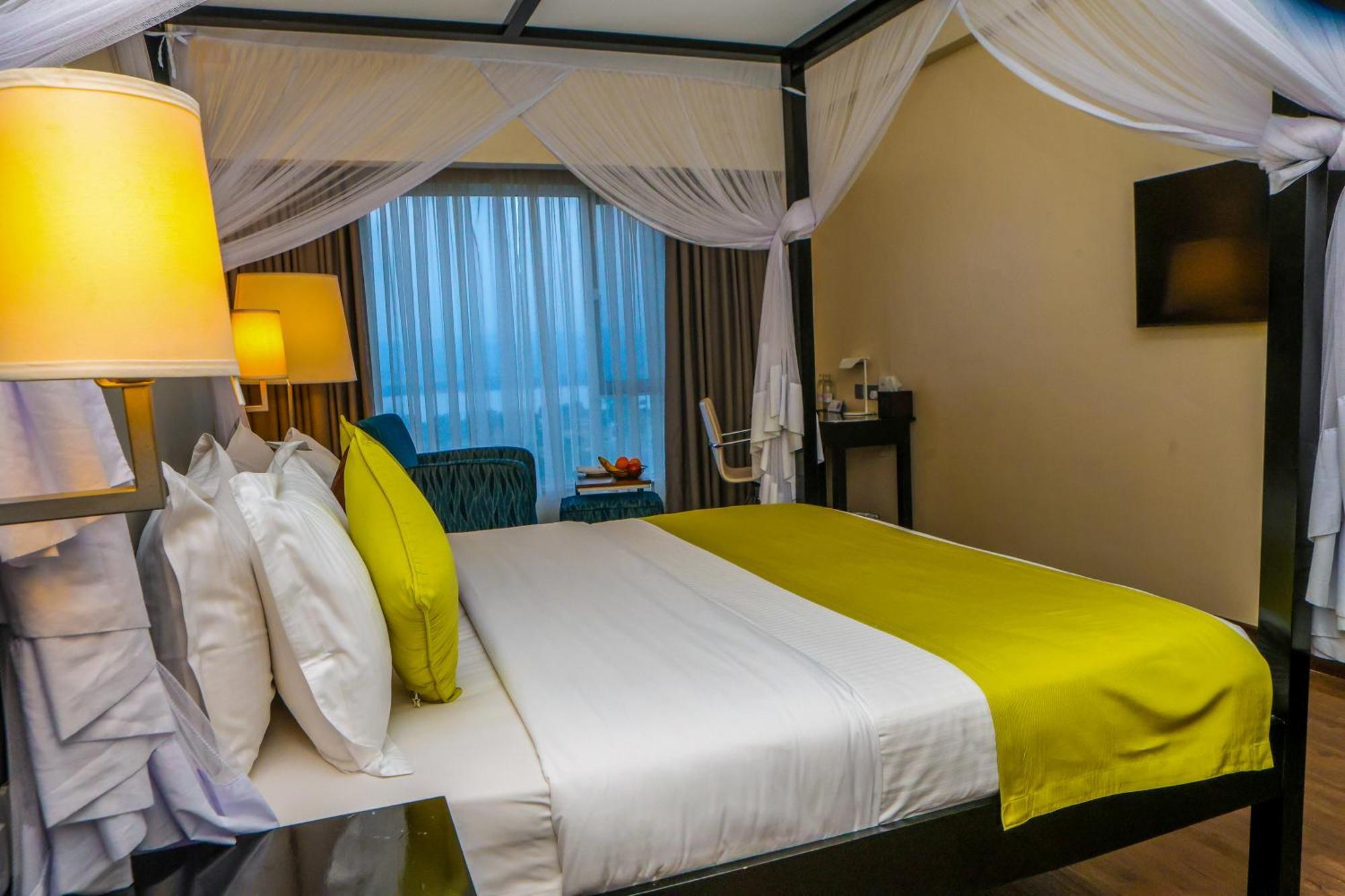 קיסומו Acacia Premier Hotel מראה חיצוני תמונה